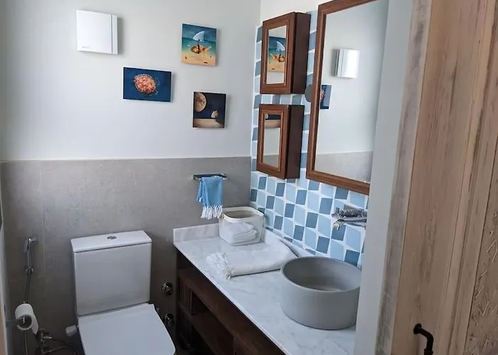 Modern Beachfront 1br Loft With Garden In Somabay Chalet