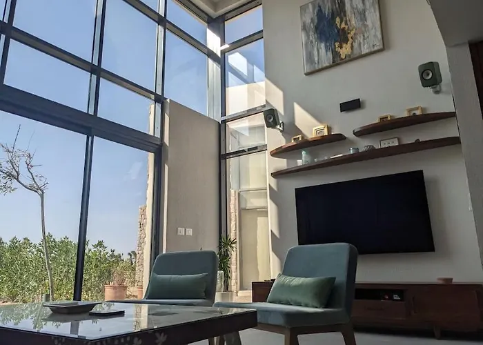 Modern Beachfront 1br Loft With Garden In Somabay Chalet *